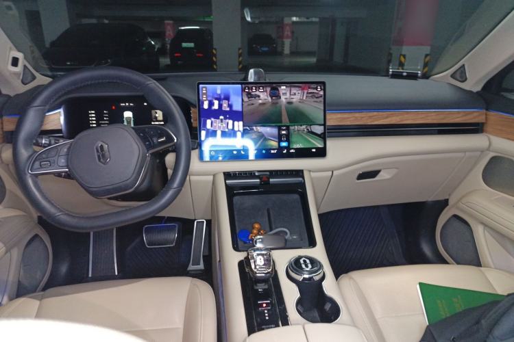 Used Hima AITO M5 2023 Extended-Range Rear-Drive Intelligent Driving Version Center Console