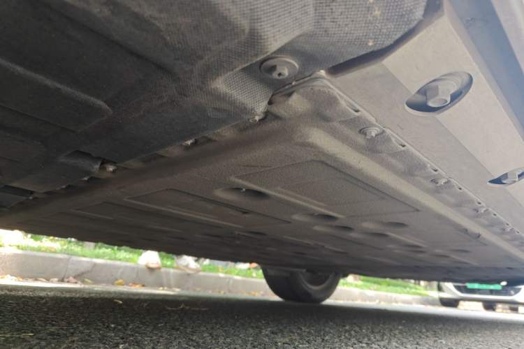 Used Hima AITO M5 2023 Extended-Range Rear-Drive Standard Version Chassis Front Left