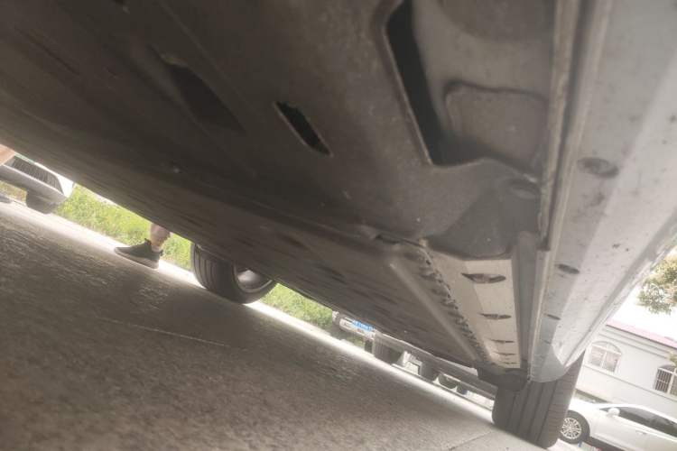 Used Hima AITO M5 2023 Extended-Range Four-Wheel Drive Standard Edition Chassis Front Left