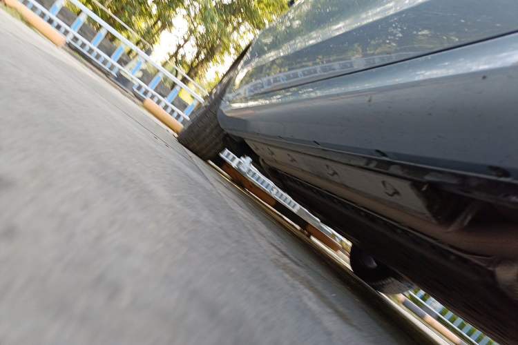Used Hima AITO M5 2023 Extended-Range Four-Wheel Drive Intelligent Driving Version Chassis Front Right