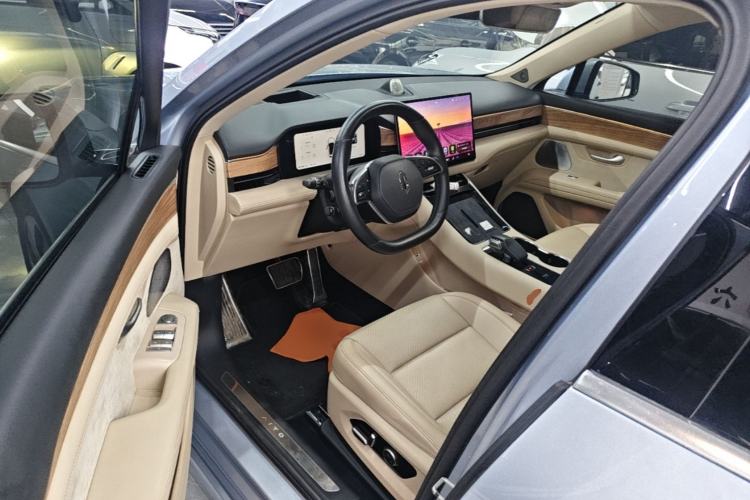 Used Hima AITO M5 2023 All-Electric Rear-Drive Standard Edition Driver Seat