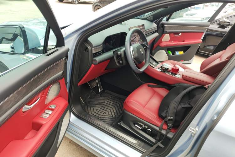 Used Hima AITO M5 2023 Extended-Range Four-Wheel Drive Intelligent Driving Version Driver Seat