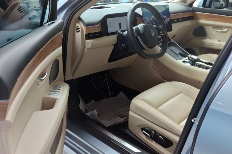 Used Hima AITO M5 2023 Extended-Range Four-Wheel Drive Intelligent Driving Version Driver Seat