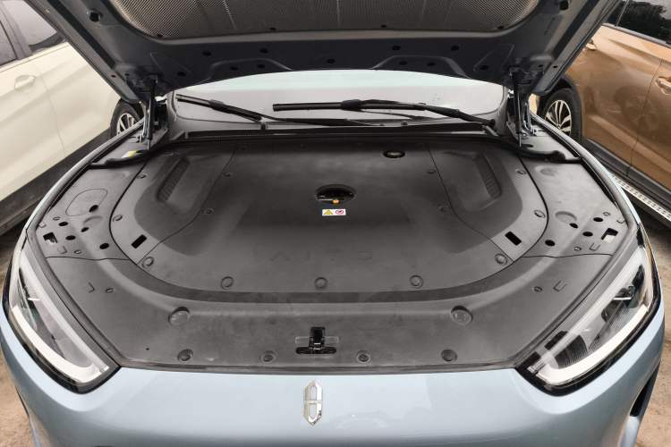 Used Hima AITO M5 2023 Extended-Range Rear-Drive Standard Version Engine Bay