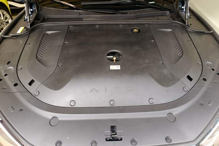 Used Hima AITO M5 2023 Extended-Range Four-Wheel Drive Intelligent Driving Version Engine Bay