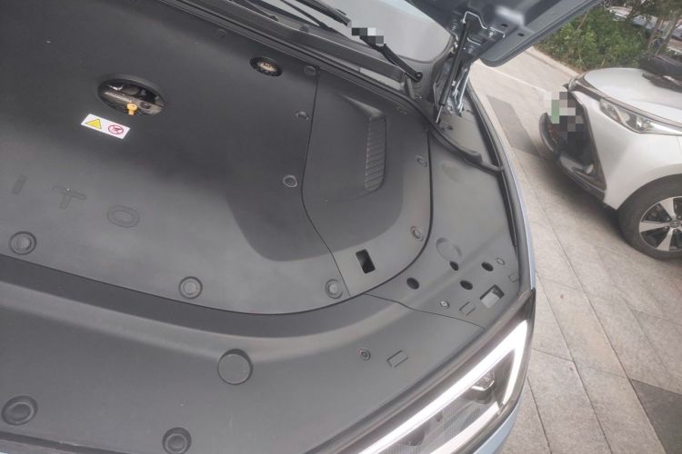 Used Hima AITO M5 2023 Extended-Range Four-Wheel Drive Standard Edition Engine Bay Left