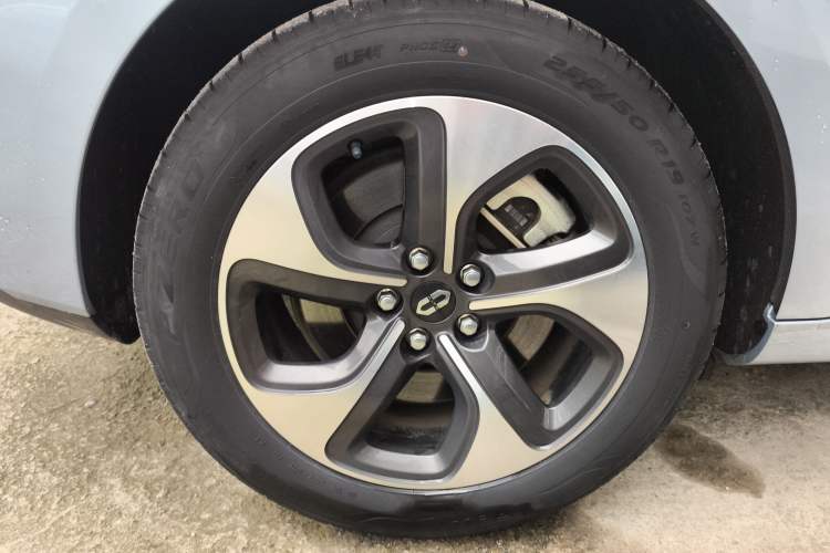 Used Hima AITO M5 2023 Extended-Range Rear-Drive Standard Version Exterior 8