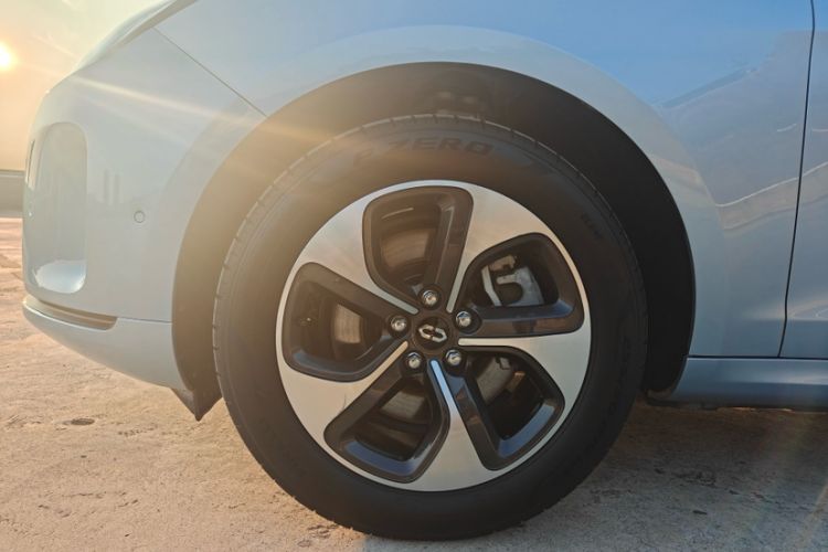 Used Hima AITO M5 2023 Extended-Range Rear-Drive Standard Version Exterior 8