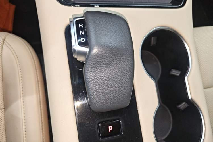 Used Hima AITO M5 2023 All-Electric Rear-Drive Standard Edition Gear Lever