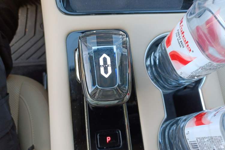 Used Hima AITO M5 2023 Extended-Range Four-Wheel Drive Intelligent Driving Version Gear Lever