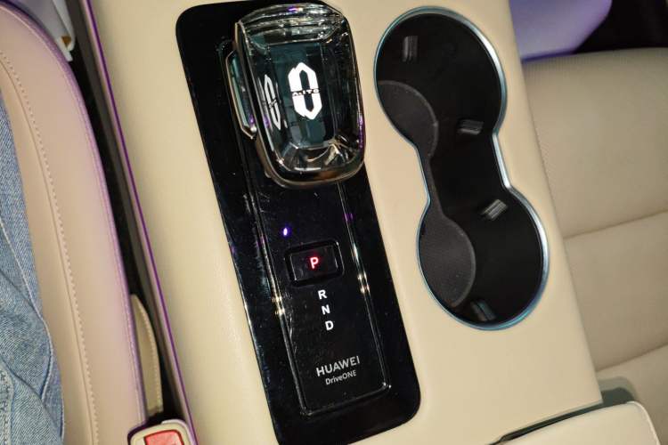 Used Hima AITO M5 2023 Extended-Range Four-Wheel Drive Intelligent Driving Version Gear Lever