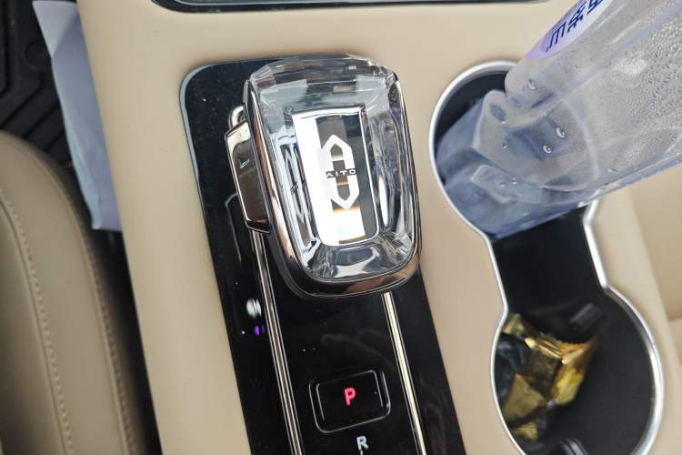 Used Hima AITO M5 2023 Extended-Range Rear-Drive Intelligent Driving Version Gear Lever