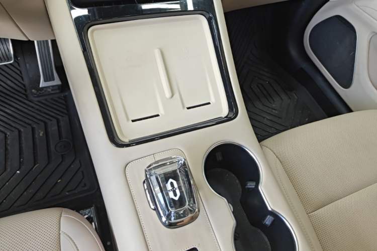 Used Hima AITO M5 2023 Extended-Range Four-Wheel Drive Intelligent Driving Version Gear Lever