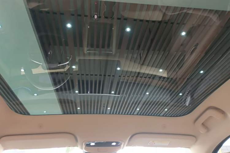 Used Hima AITO M5 2023 Extended-Range Four-Wheel Drive Intelligent Driving Version Headliner
