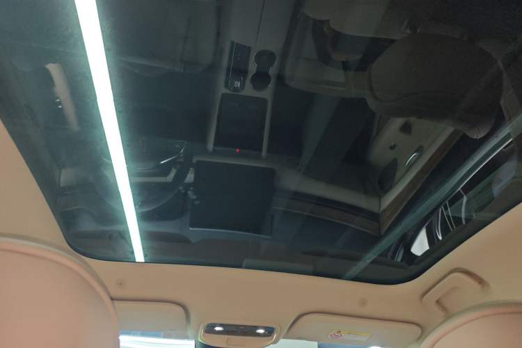 Used Hima AITO M5 2023 Extended-Range Four-Wheel Drive Intelligent Driving Version Headliner