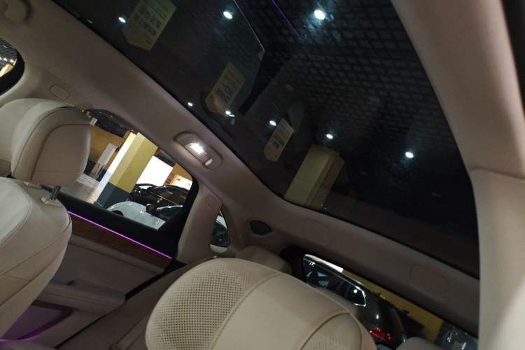 Used Hima AITO M5 2023 Extended-Range Four-Wheel Drive Intelligent Driving Version Headliner