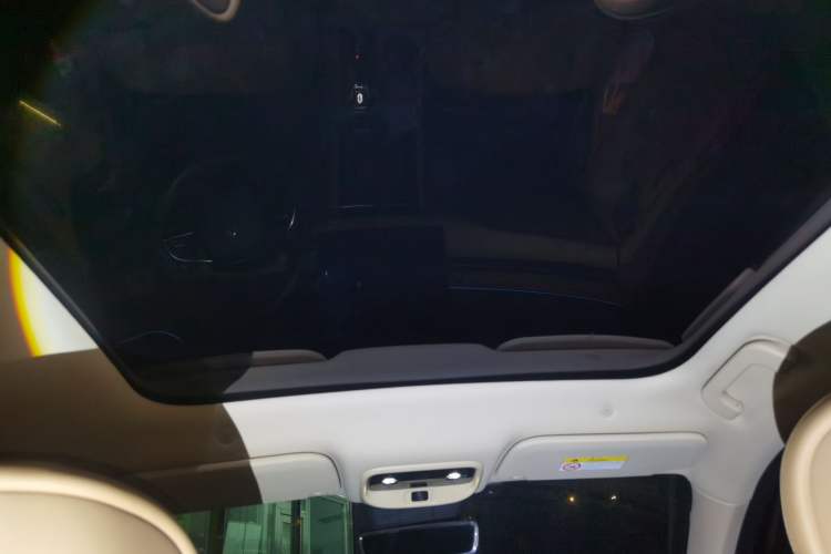 Used Hima AITO M5 2023 Extended-Range Four-Wheel Drive Intelligent Driving Version Headliner