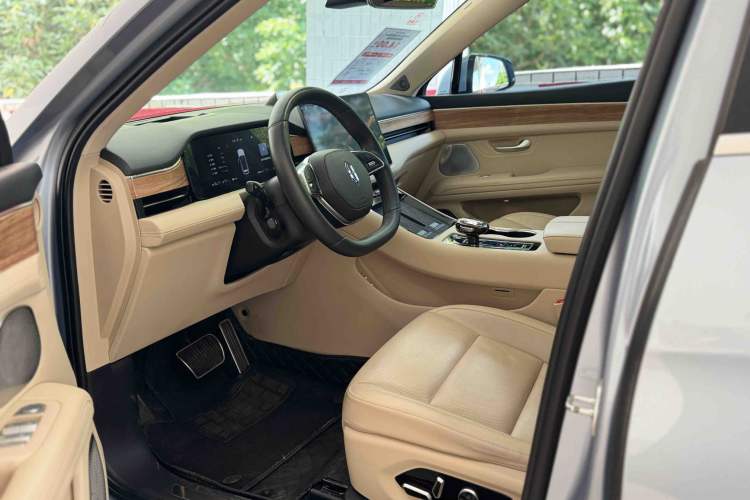 Used Hima AITO M5 2023 Extended-Range Four-Wheel Drive Intelligent Driving Version Interior 1