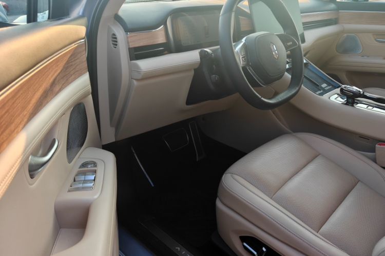 Used Hima AITO M5 2023 Extended-Range Rear-Drive Standard Version Interior 10