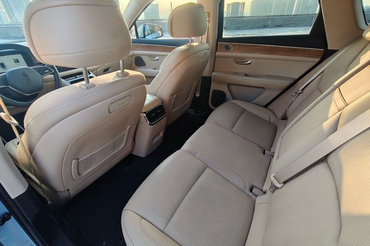 Used Hima AITO M5 2023 Extended-Range Rear-Drive Standard Version Interior 12
