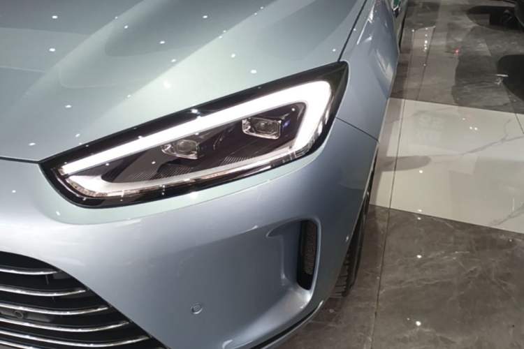 Used Hima AITO M5 2023 Extended-Range Four-Wheel Drive Intelligent Driving Version Left Front Headlight