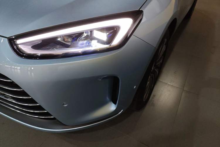 Used Hima AITO M5 2023 Extended-Range Four-Wheel Drive Intelligent Driving Version Left Front Headlight