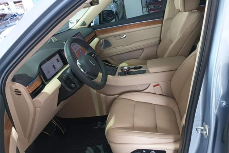 Used Hima AITO M5 2023 Extended-Range Four-Wheel Drive Intelligent Driving Version Left Front Seat