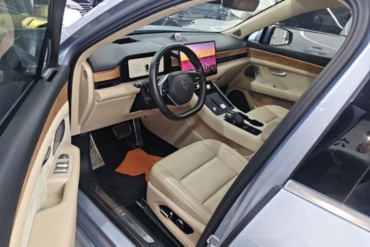 Used Hima AITO M5 2023 All-Electric Rear-Drive Standard Edition Left Front Seat