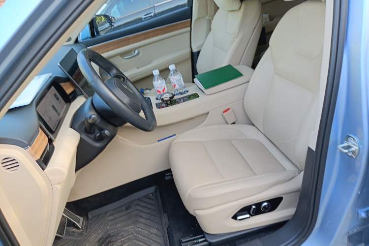 Used Hima AITO M5 2023 Extended-Range Four-Wheel Drive Intelligent Driving Version Left Front Seat