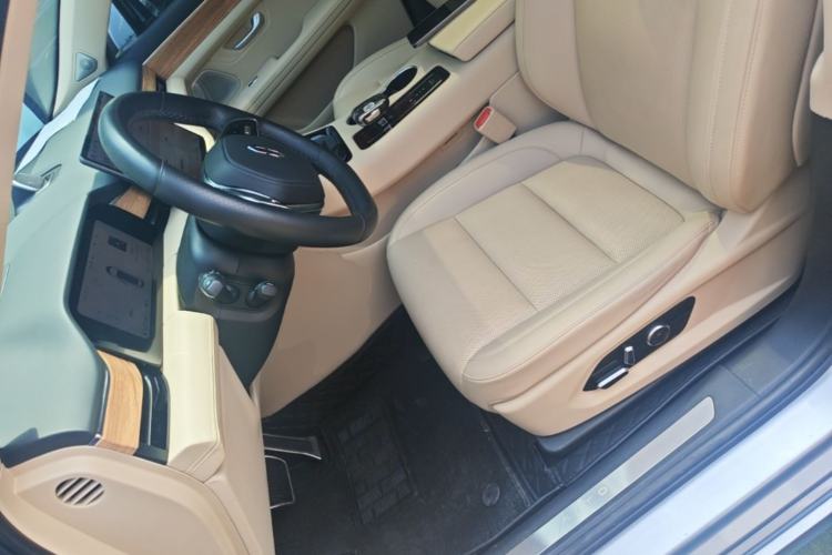 Used Hima AITO M5 2023 Extended-Range Four-Wheel Drive Intelligent Driving Version Left Front Seat
