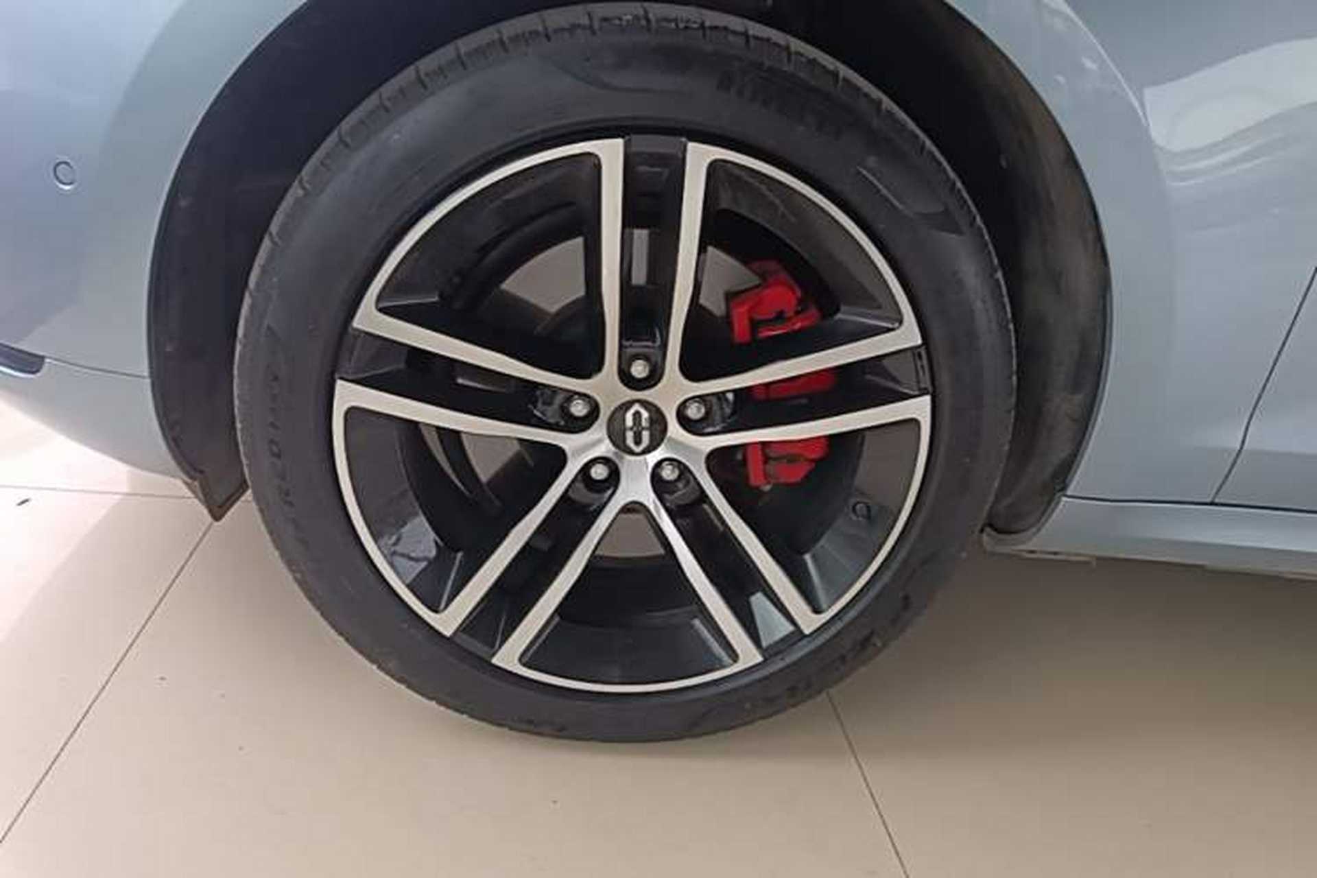 Used Hima AITO M5 2023 Extended-Range Four-Wheel Drive Intelligent Driving Version Left Front Wheel Hub