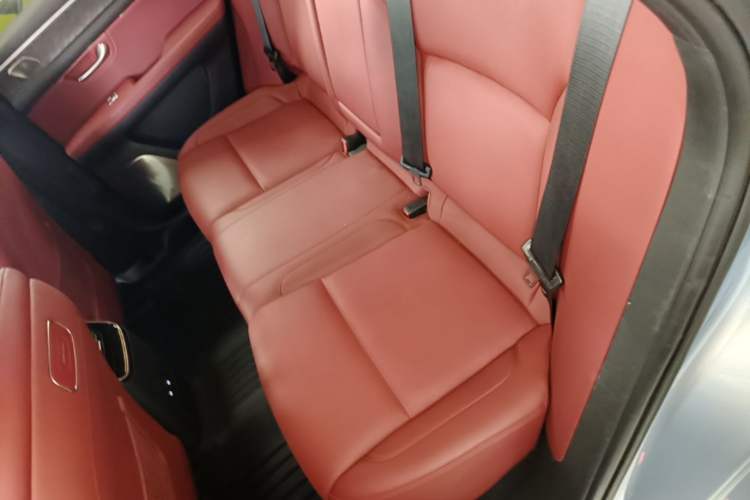Used Hima AITO M5 2023 Extended-Range Four-Wheel Drive Intelligent Driving Version Left Rear Seat