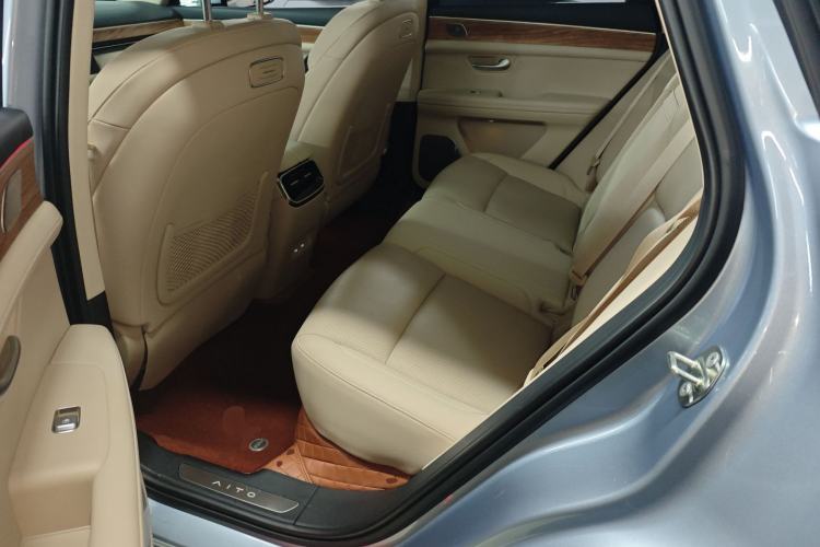 Used Hima AITO M5 2023 Extended-Range Four-Wheel Drive Intelligent Driving Version Left Rear Seat