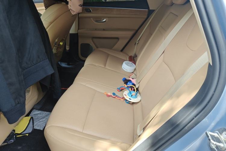 Used Hima AITO M5 2023 Extended-Range Rear-Drive Standard Version Left Rear Seat
