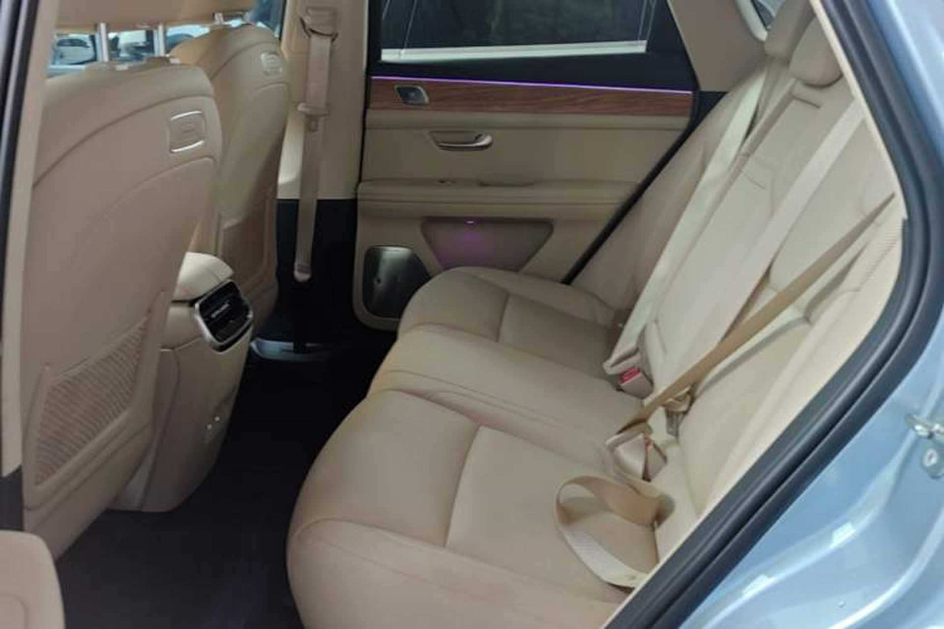 Used Hima AITO M5 2023 Extended-Range Four-Wheel Drive Intelligent Driving Version Left Rear Seat