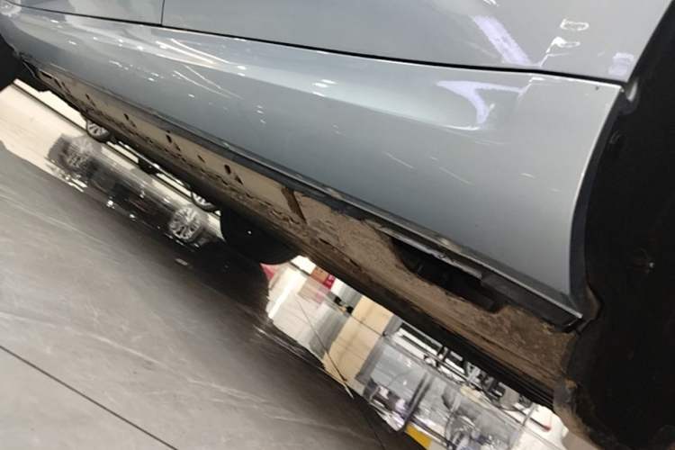 Used Hima AITO M5 2023 Extended-Range Four-Wheel Drive Intelligent Driving Version Left Side Sill