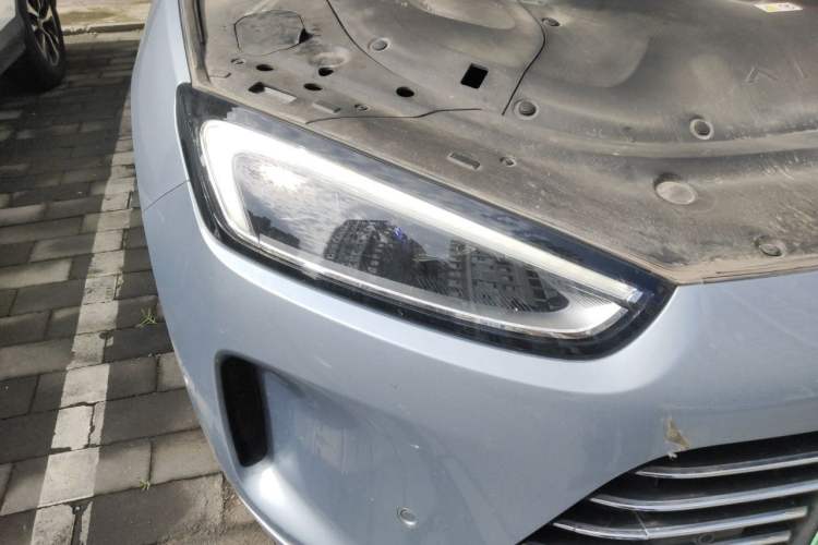 Used Hima AITO M5 2023 Extended-Range Rear-Drive Intelligent Driving Version Right Front Headlight