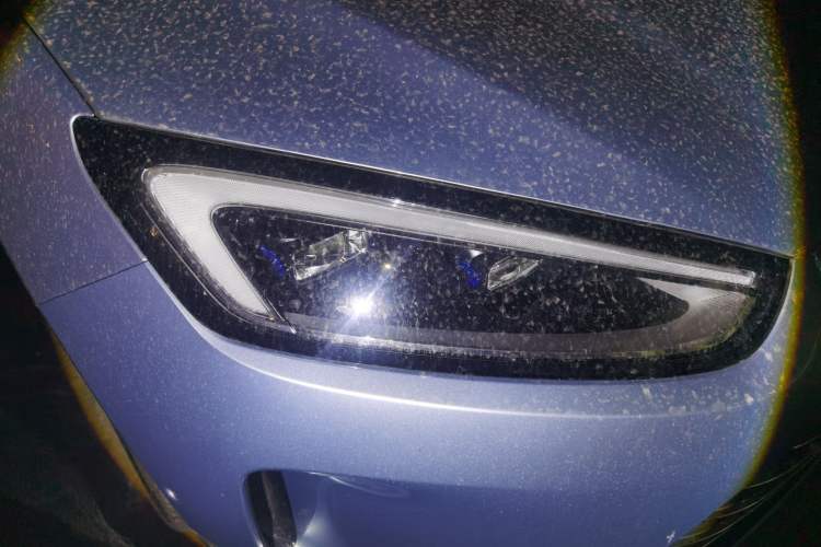 Used Hima AITO M5 2023 Extended-Range Four-Wheel Drive Intelligent Driving Version Right Front Headlight
