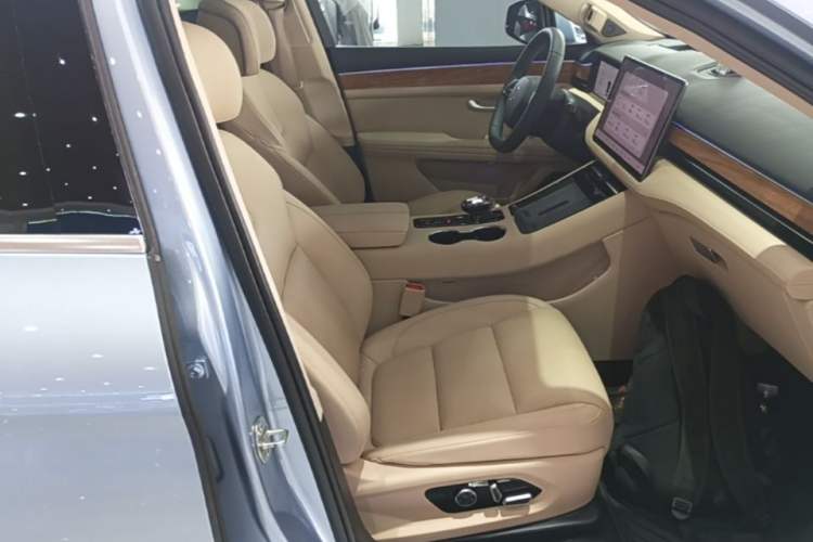 Used Hima AITO M5 2023 Extended-Range Four-Wheel Drive Intelligent Driving Version Right Front Seat