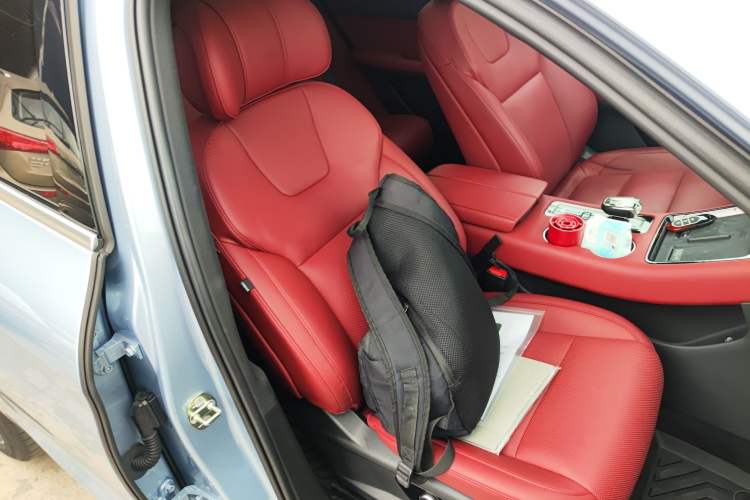Used Hima AITO M5 2023 Extended-Range Four-Wheel Drive Intelligent Driving Version Right Front Seat
