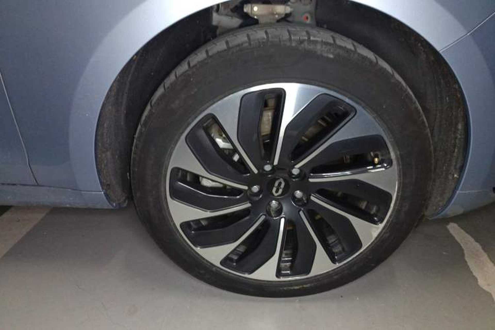Used Hima AITO M5 2023 Extended-Range Rear-Drive Intelligent Driving Version Right Front Wheel Hub
