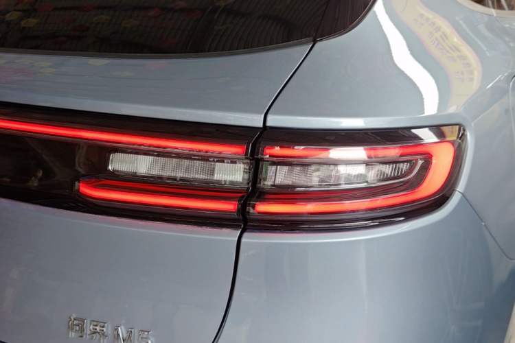 Used Hima AITO M5 2023 Extended-Range Four-Wheel Drive Intelligent Driving Version Right Rear Taillight