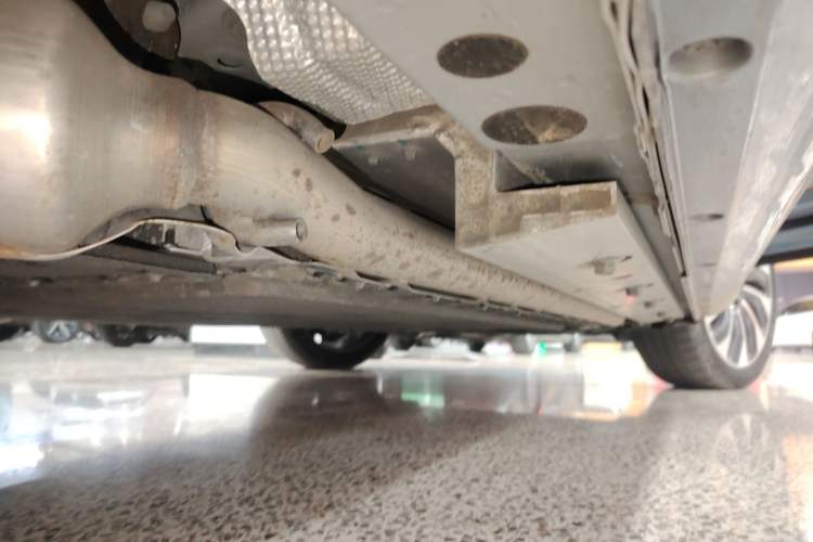 Used Hima AITO M5 2023 Extended-Range Rear-Drive Intelligent Driving Version Right Side Sill