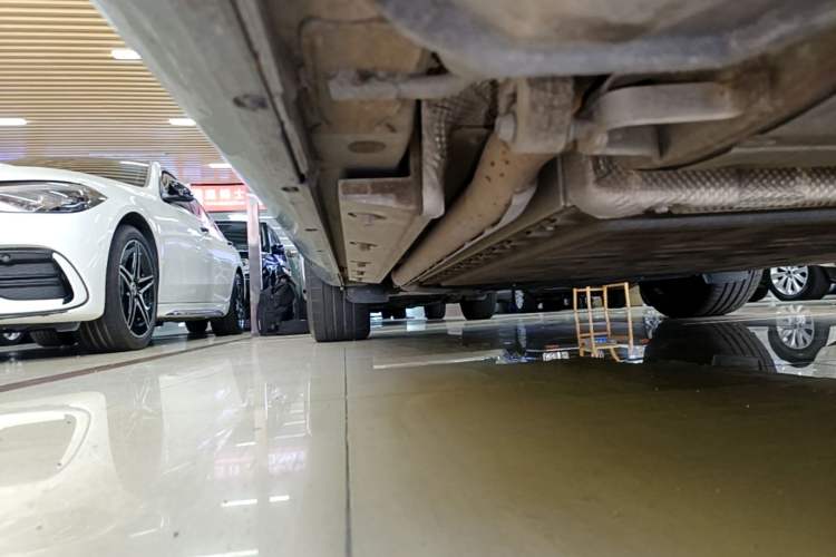 Used Hima AITO M5 2023 Extended-Range Four-Wheel Drive Intelligent Driving Version Right Side Sill
