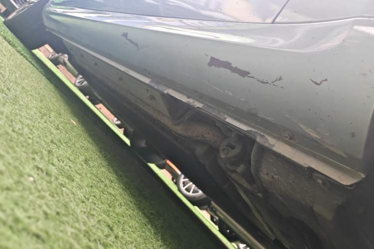 Used Hima AITO M5 2023 Extended-Range Four-Wheel Drive Intelligent Driving Version Right Side Sill
