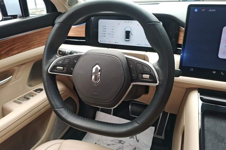 Used Hima AITO M5 2023 Extended-Range Rear-Drive Standard Version Steering Wheel