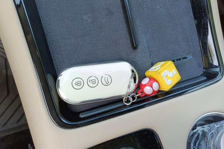 Used Hima AITO M5 2023 Extended-Range Four-Wheel Drive Intelligent Driving Version Vehicle Key