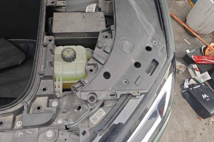Used Hima AITO M5 2023 Pure Electric All-Wheel Drive Intelligent Driving Version Engine Bay Left