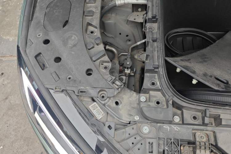 Used Hima AITO M5 2023 Pure Electric All-Wheel Drive Intelligent Driving Version Engine Bay Right