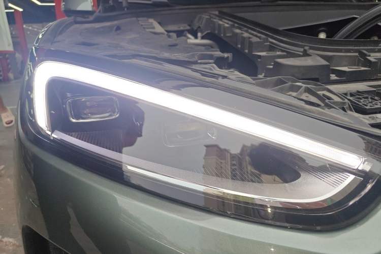 Used Hima AITO M5 2023 Pure Electric All-Wheel Drive Intelligent Driving Version Right Front Headlight